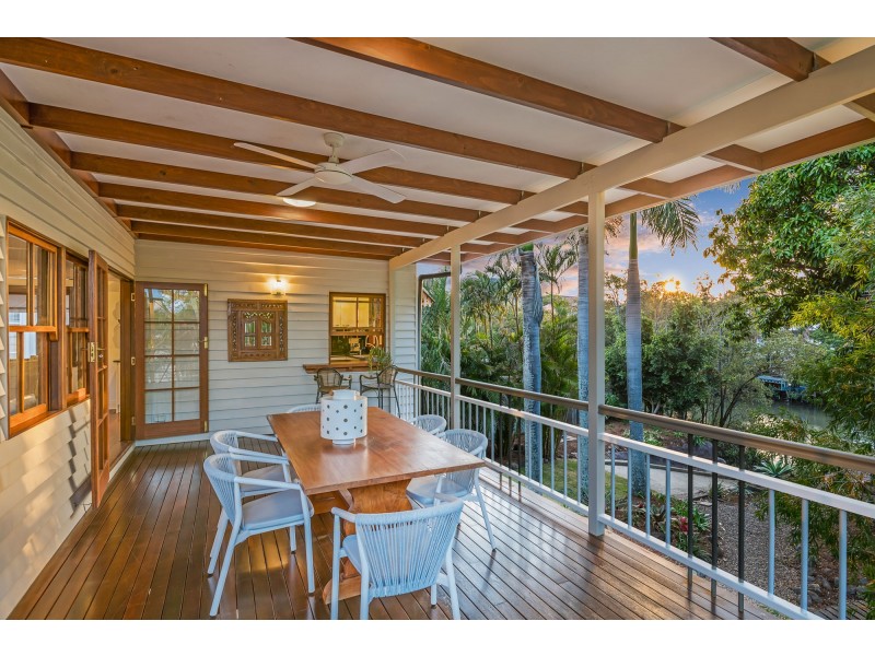 53 Gillan Street, Norman Park QLD 4170