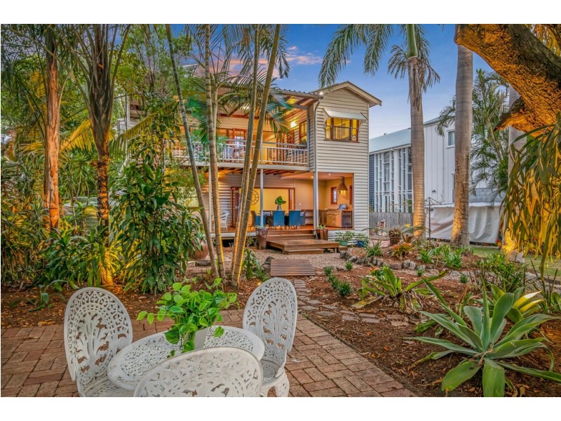 53 Gillan Street, Norman Park QLD 4170