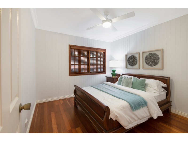 53 Gillan Street, Norman Park QLD 4170