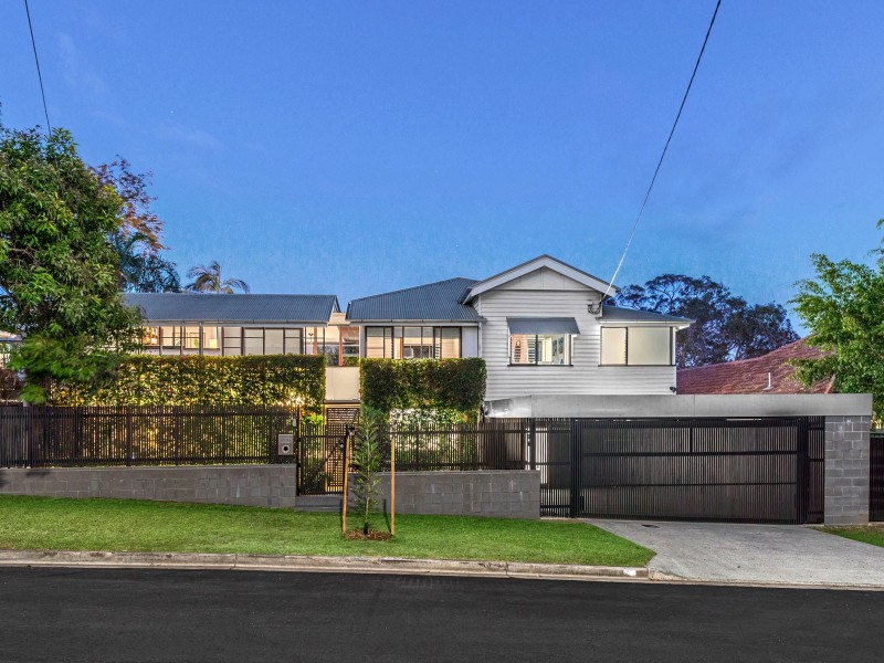 33 Violet Street, Yeronga QLD 4104