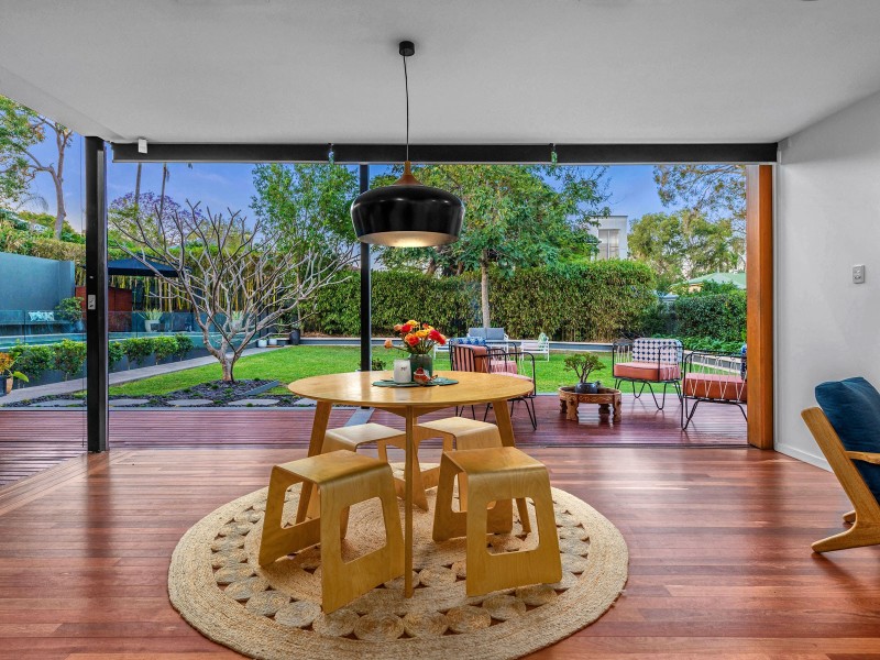 33 Violet Street, Yeronga QLD 4104