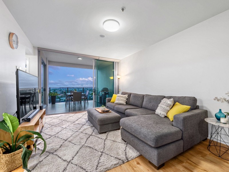 1407/18 Thorn Street, Kangaroo Point QLD 4169