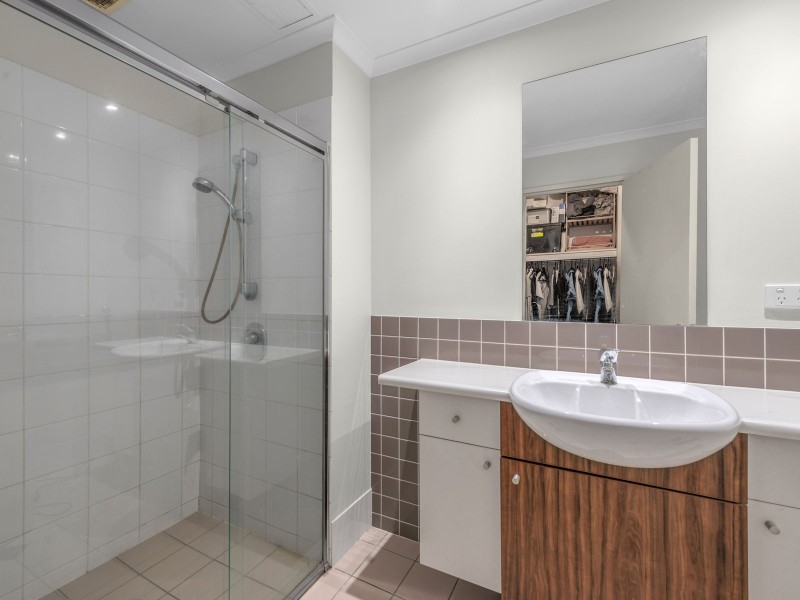 86/54 Vernon Terrace, Teneriffe QLD 4005