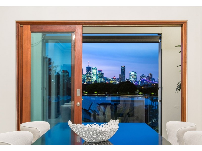 37 Wendell Street, Norman Park QLD 4170