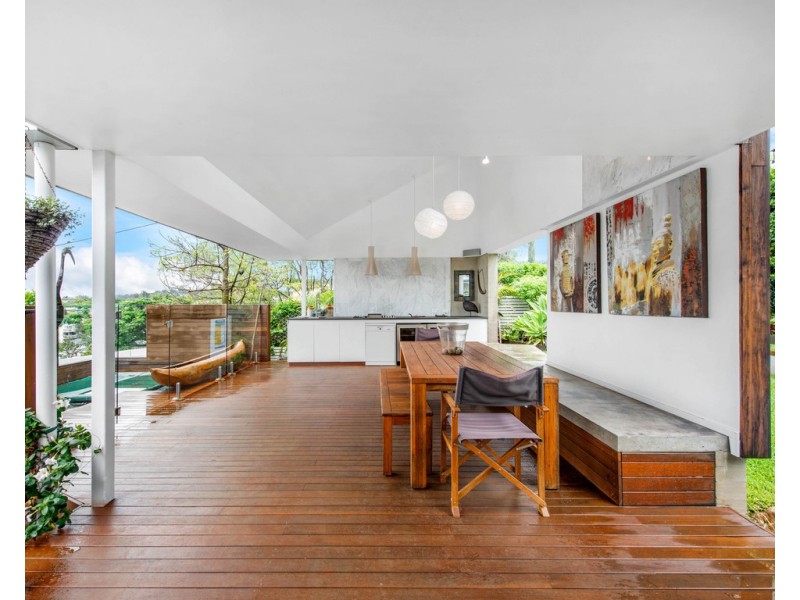 20 Goldsbrough Road, Taringa QLD 4068