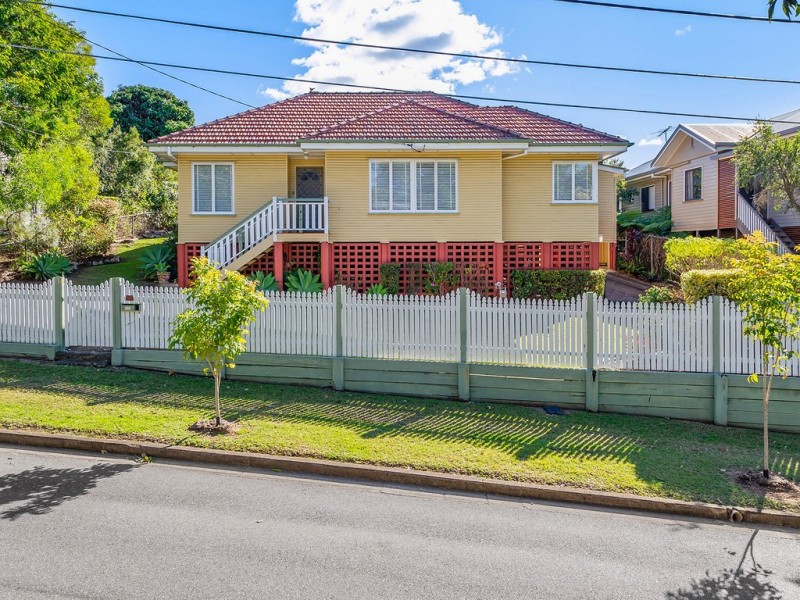 14 Servius Avenue, Seven Hills QLD 4170