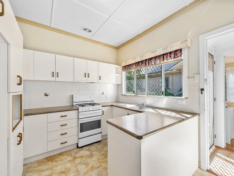 14 Servius Avenue, Seven Hills QLD 4170