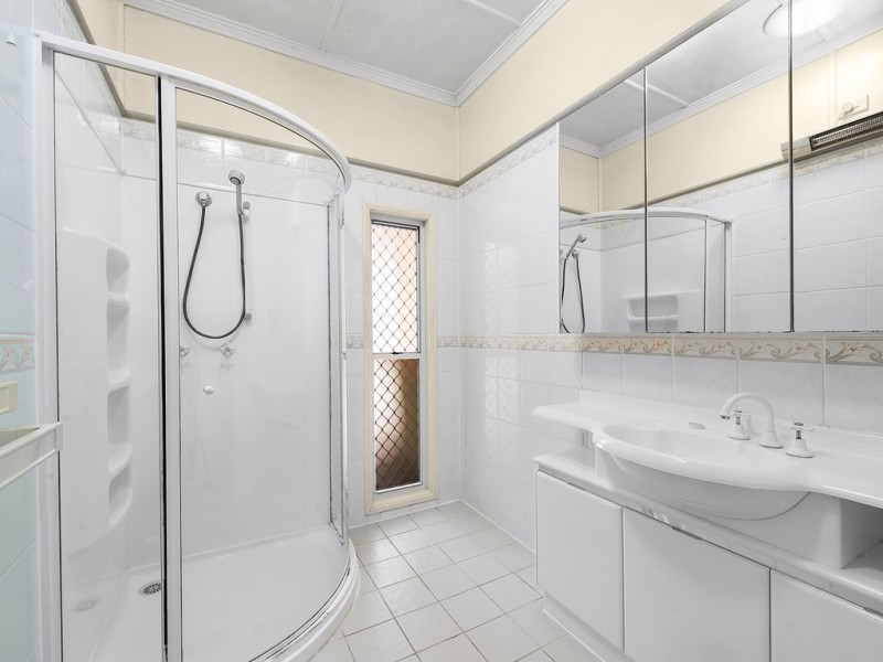 14 Servius Avenue, Seven Hills QLD 4170