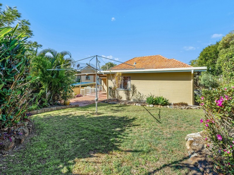 14 Servius Avenue, Seven Hills QLD 4170