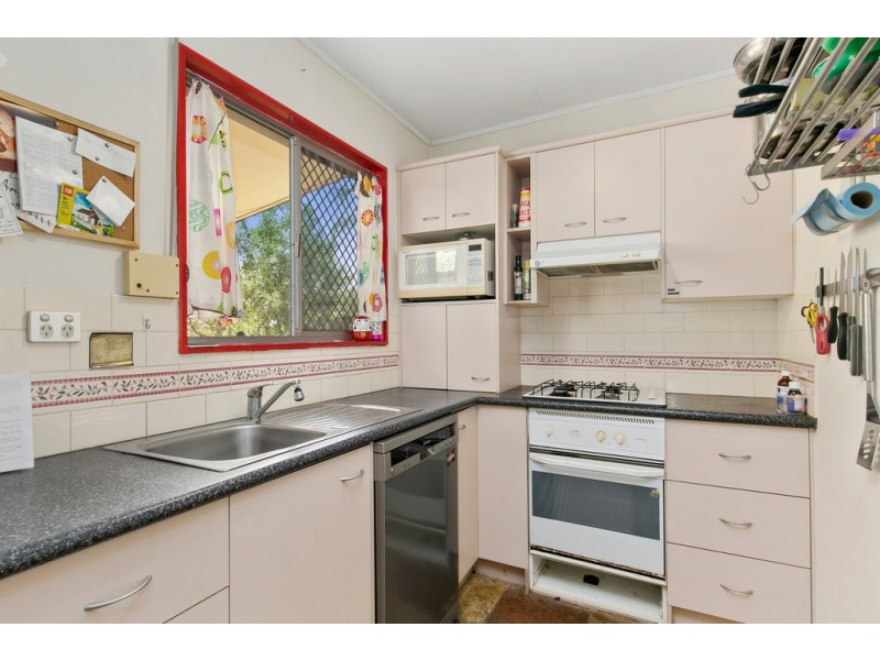 32 Elmes Road, Rocklea QLD 4106