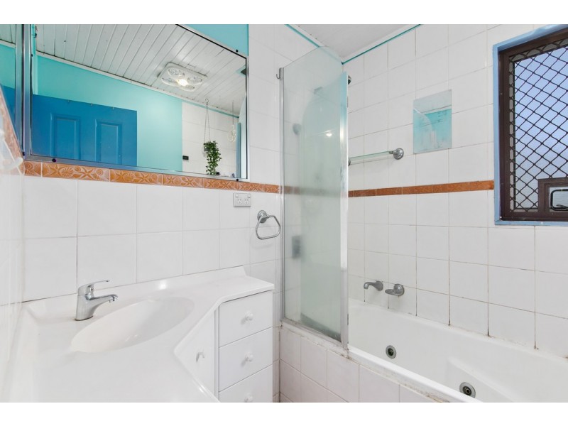 32 Elmes Road, Rocklea QLD 4106