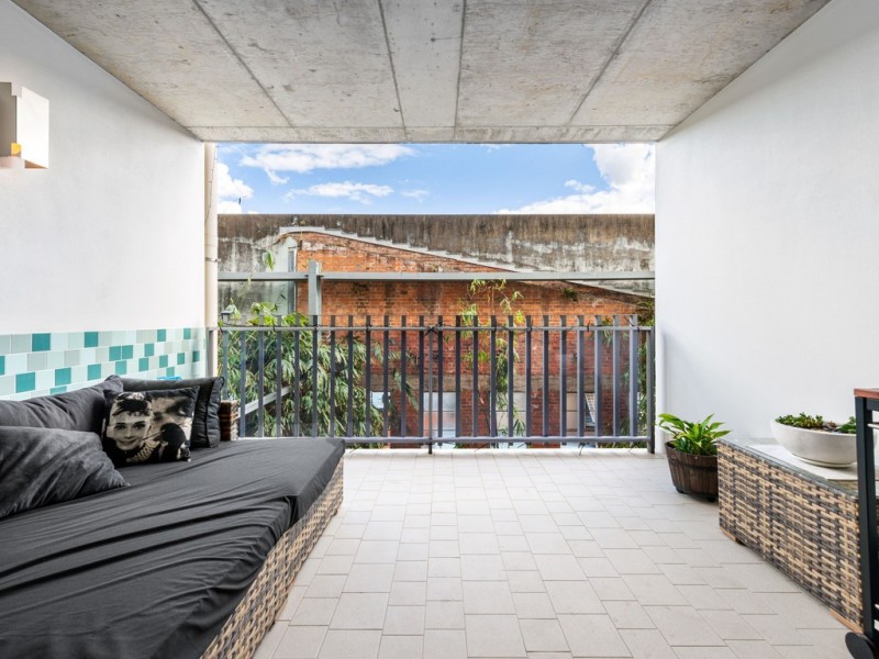 330/8 Skyring Terrace, Teneriffe QLD 4005