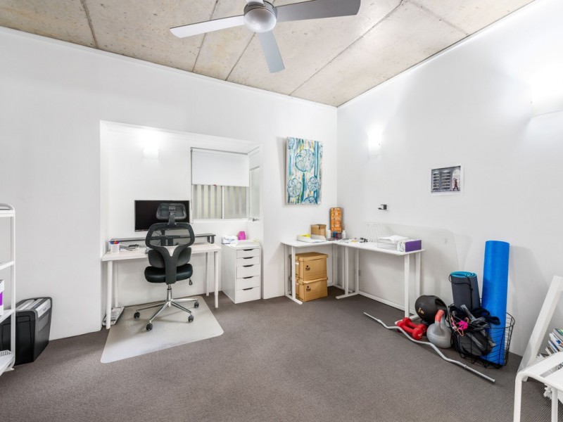 330/8 Skyring Terrace, Teneriffe QLD 4005