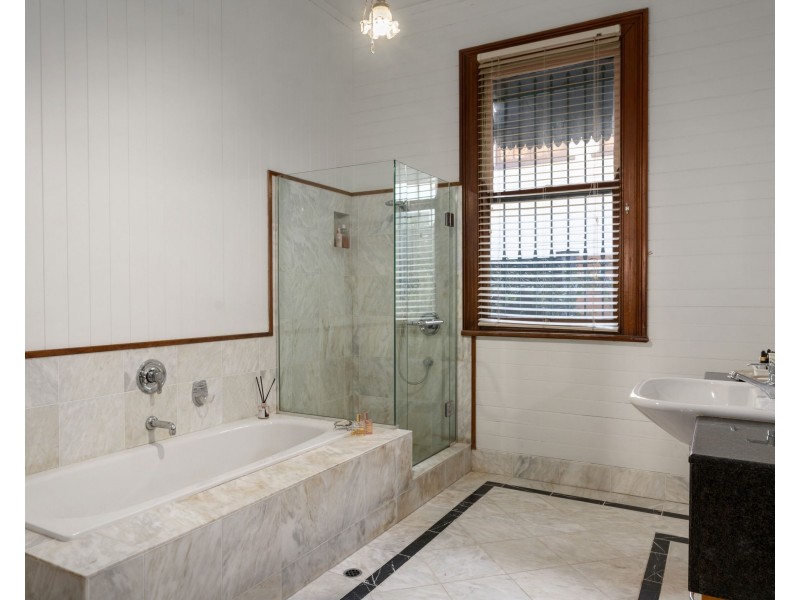 26 Charles Street, New Farm QLD 4005