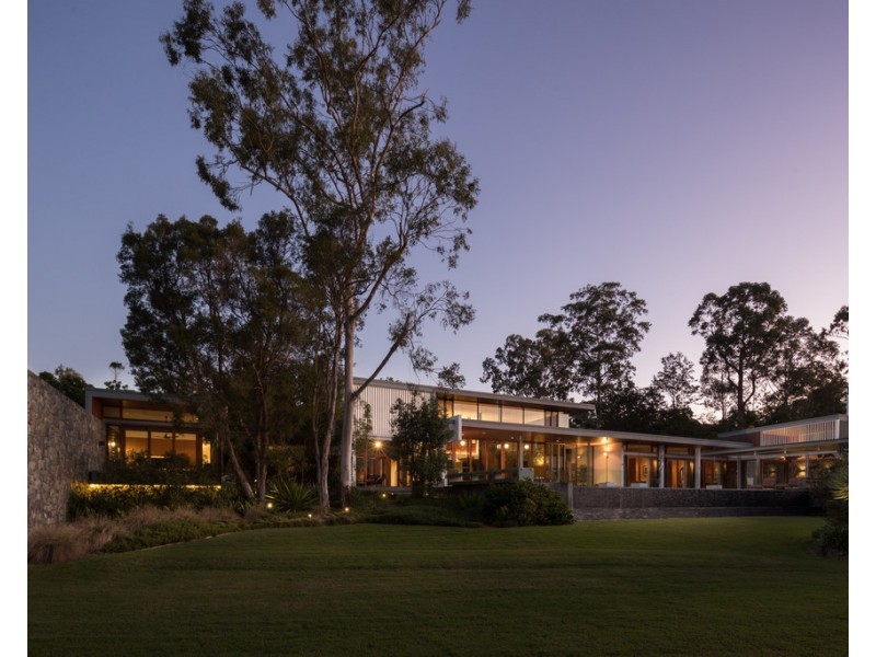 1 Wybelenna Street, Brookfield QLD 4069