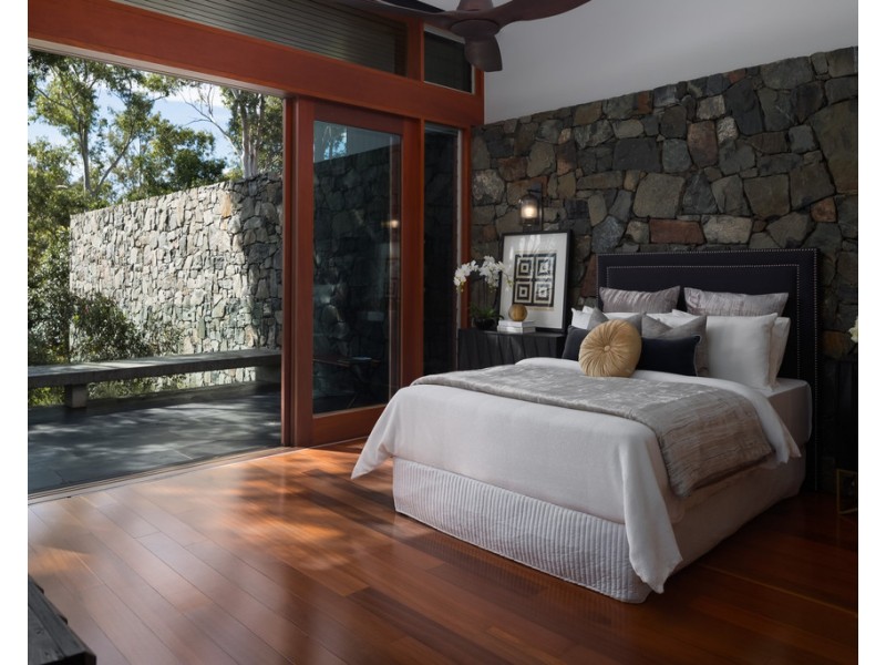 1 Wybelenna Street, Brookfield QLD 4069