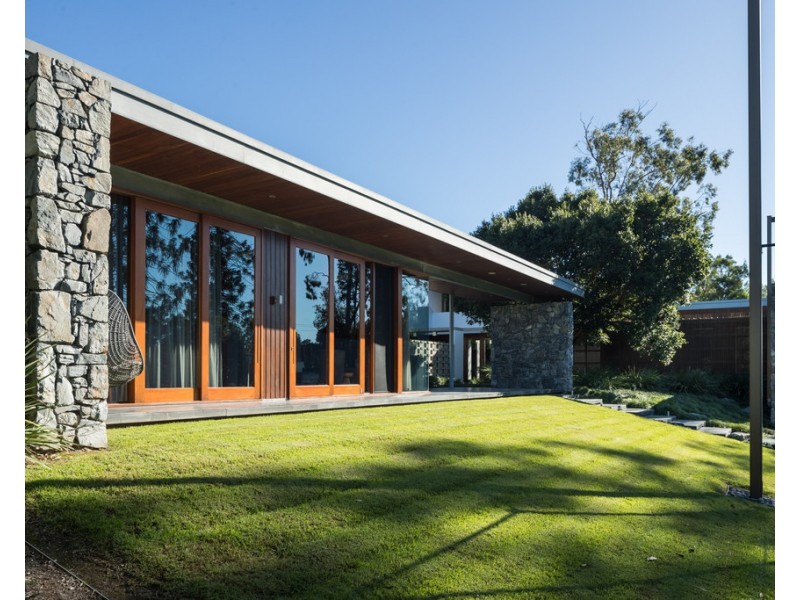 1 Wybelenna Street, Brookfield QLD 4069