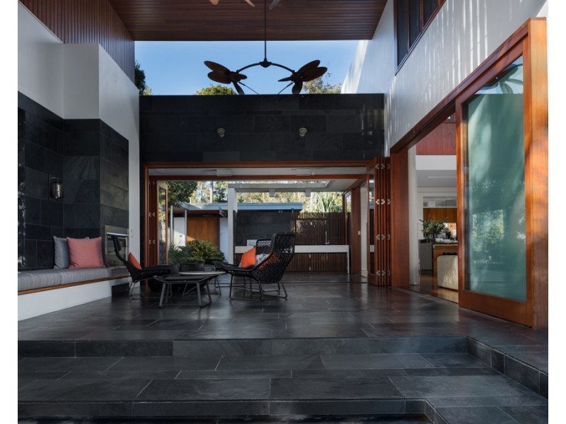 1 Wybelenna Street, Brookfield QLD 4069