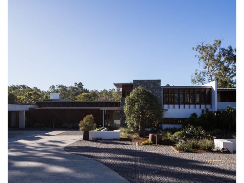 1 Wybelenna Street, Brookfield QLD 4069