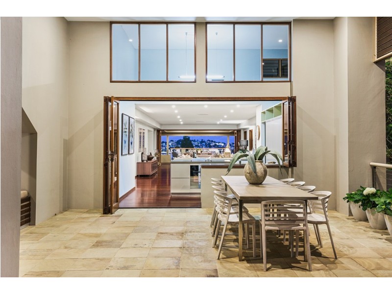 59 Teneriffe Drive, Teneriffe QLD 4005