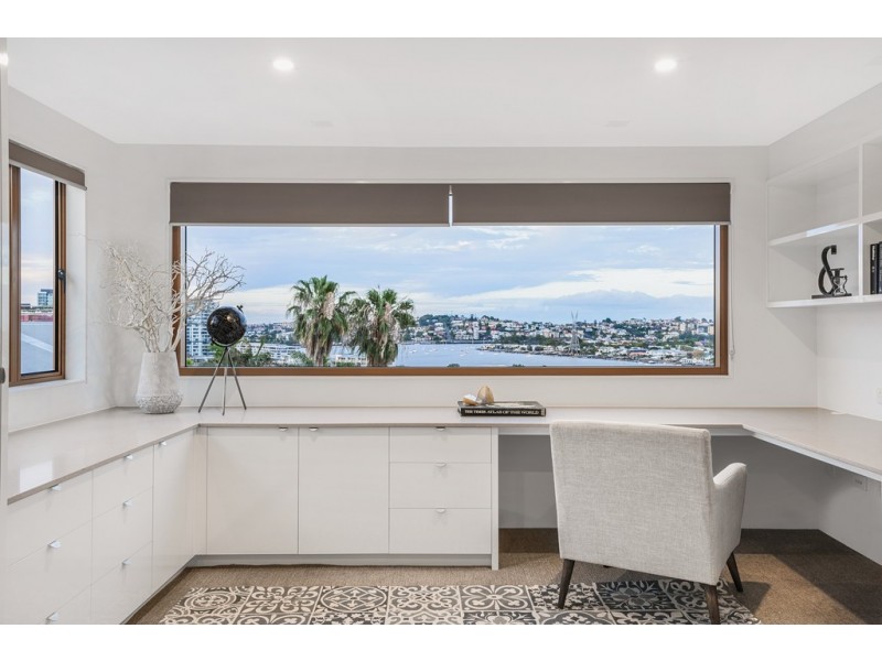 59 Teneriffe Drive, Teneriffe QLD 4005