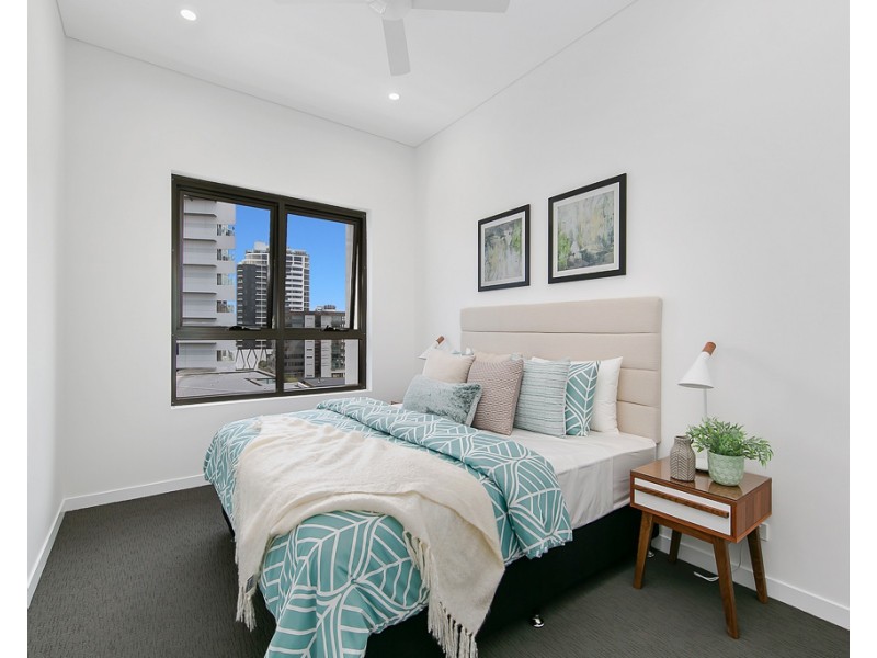 585 / 33 Remora Road, Hamilton QLD 4007