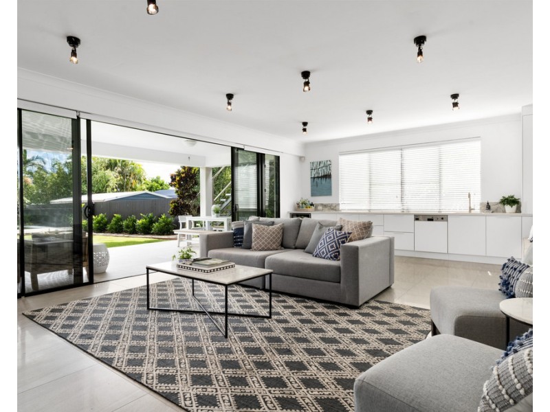 32 Bulimba Street, Bulimba QLD 4171