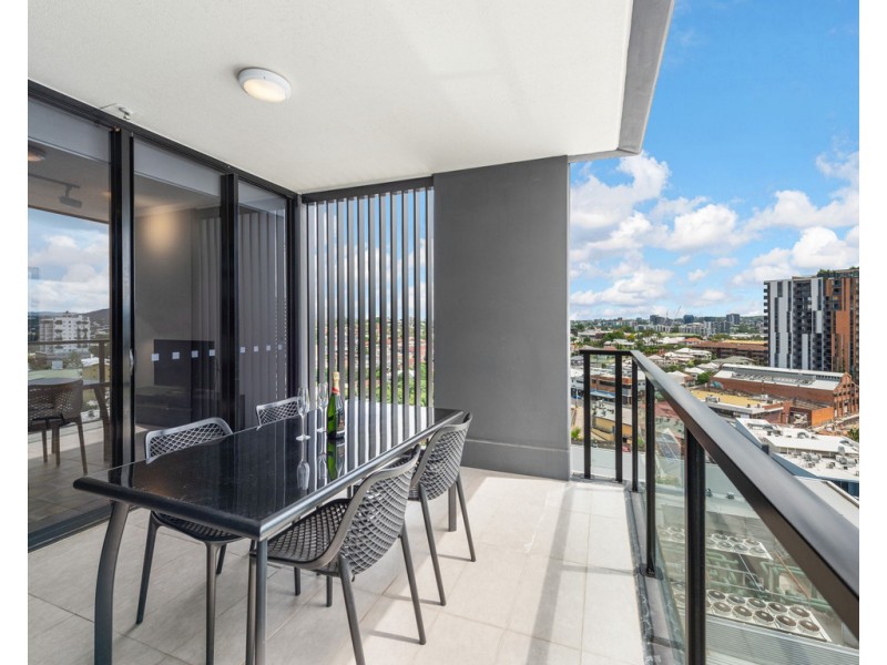 1108/9 Edmondstone Street, South Brisbane QLD 4101