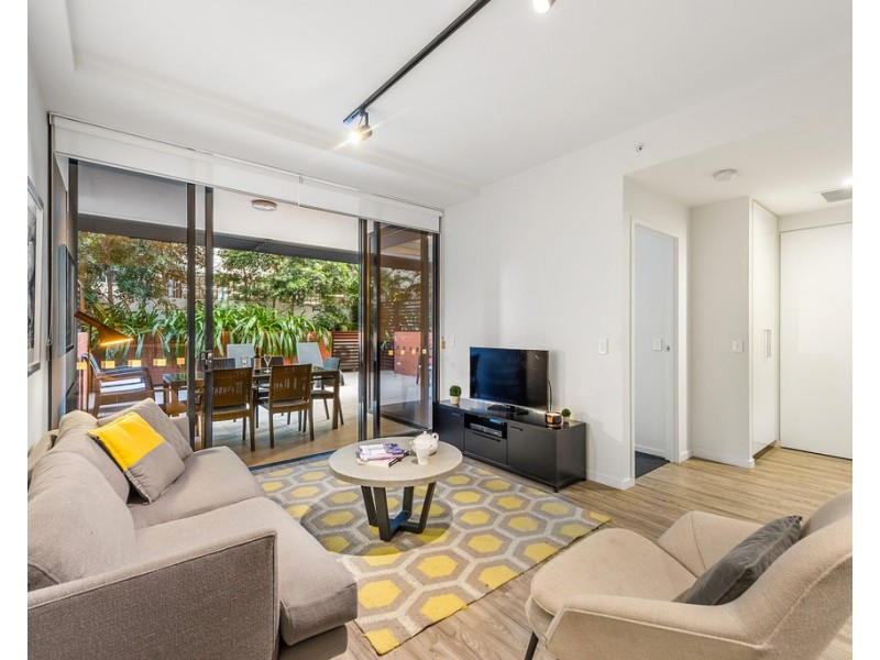 Courtyard/9 Edmondstone Street, South Brisbane QLD 4101