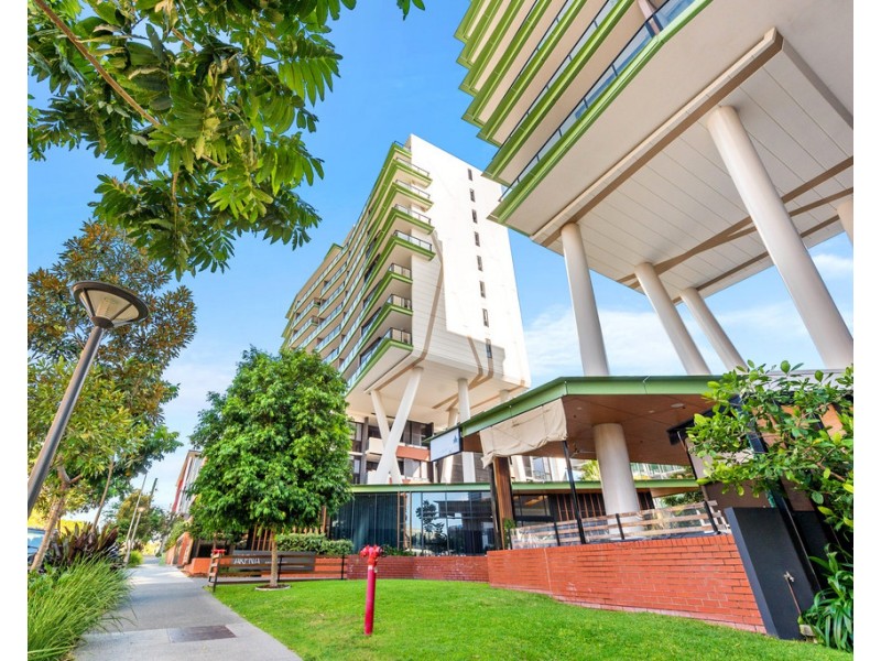 Courtyard/9 Edmondstone Street, South Brisbane QLD 4101
