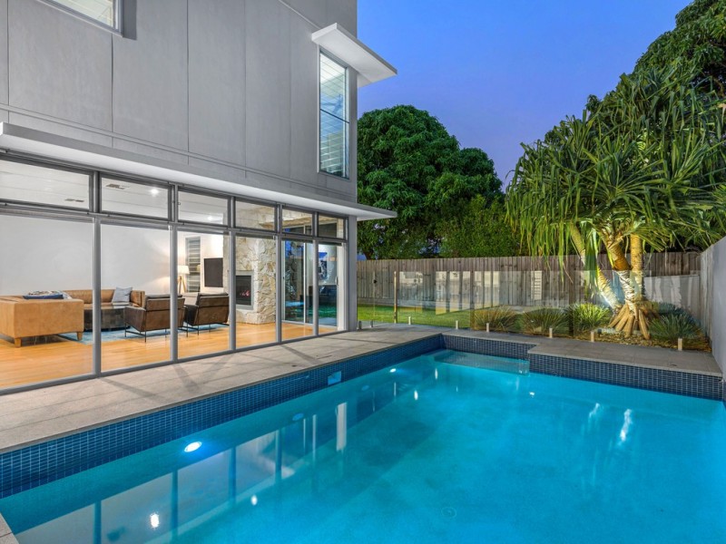 60 Brown Parade, Ashgrove QLD 4060