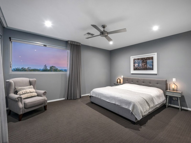 60 Brown Parade, Ashgrove QLD 4060