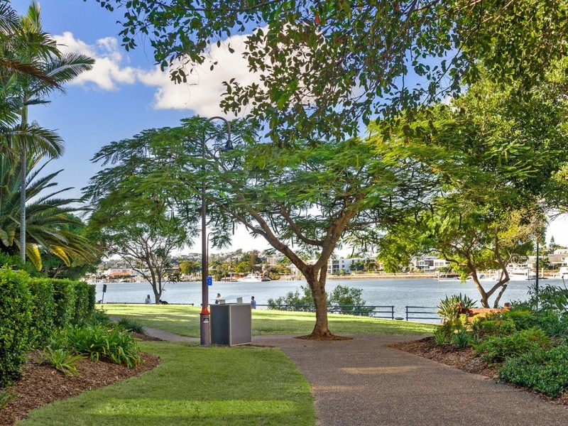 80/39 Vernon Terrace, Teneriffe QLD 4005