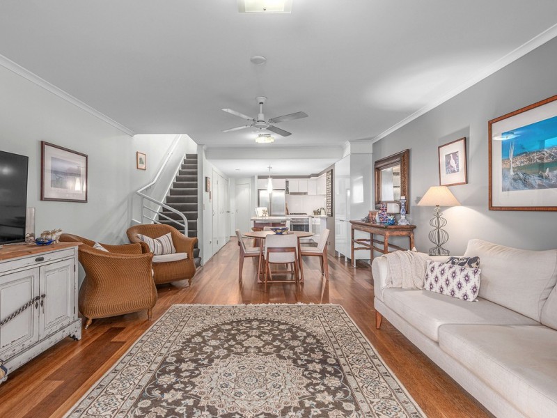 80/39 Vernon Terrace, Teneriffe QLD 4005