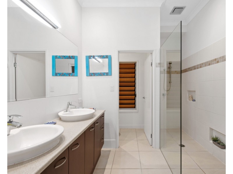 53 Toomba Avenue, Ashgrove QLD 4060