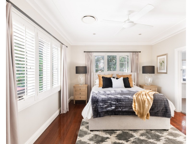 53 Hipwood Road, Hamilton QLD 4007