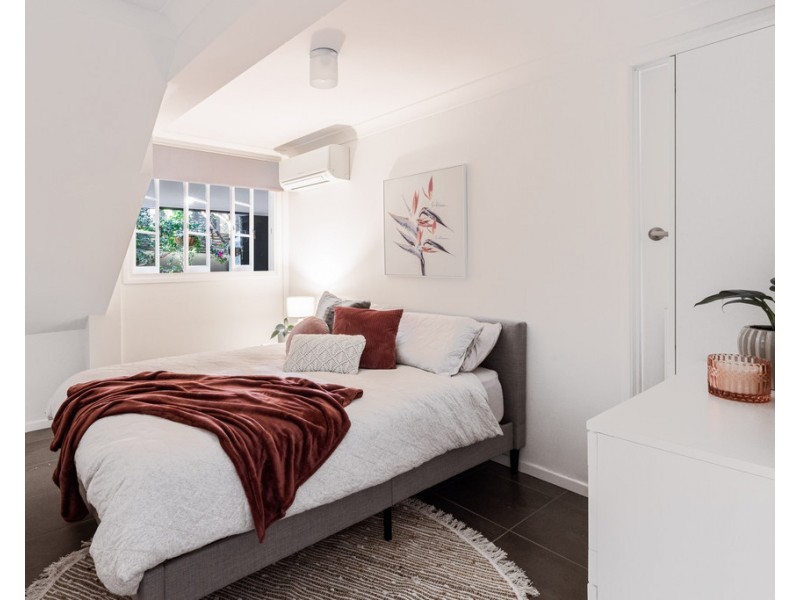 53 Hipwood Road, Hamilton QLD 4007