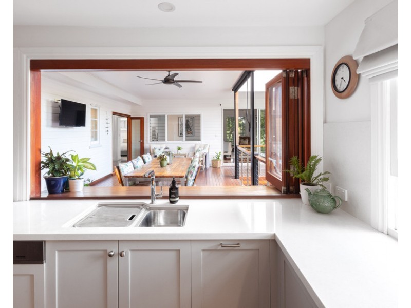 53 Hipwood Road, Hamilton QLD 4007