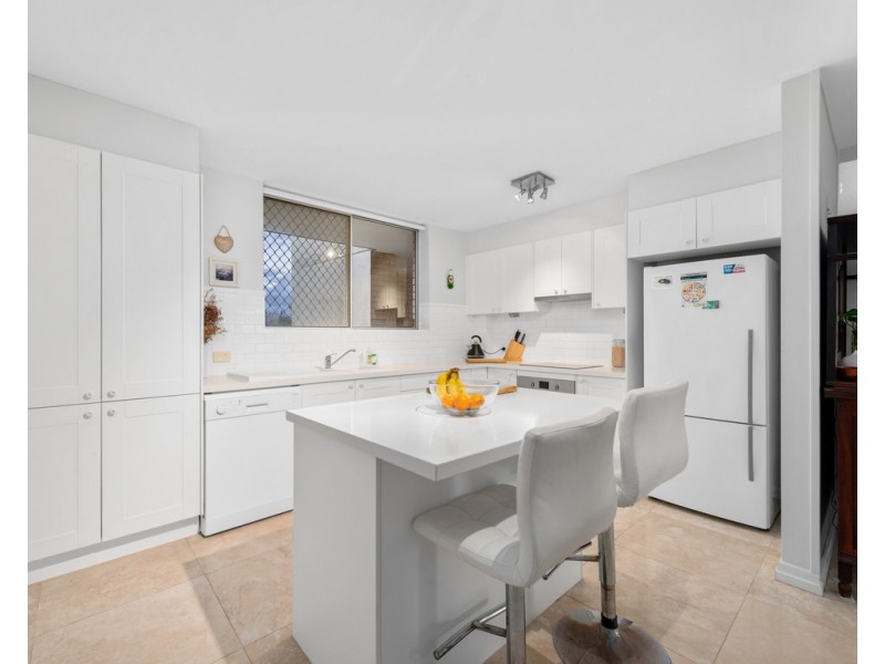 11/61 Rialto Street, Coorparoo QLD 4151