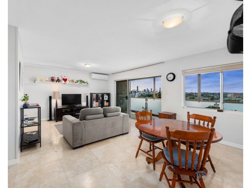 11/61 Rialto Street, Coorparoo QLD 4151