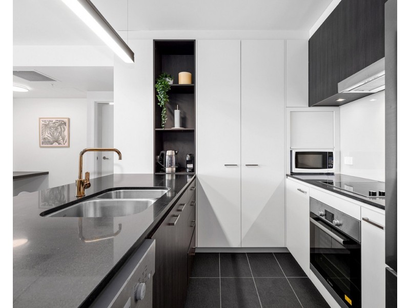 1608/30 Festival Pl, Newstead QLD 4006