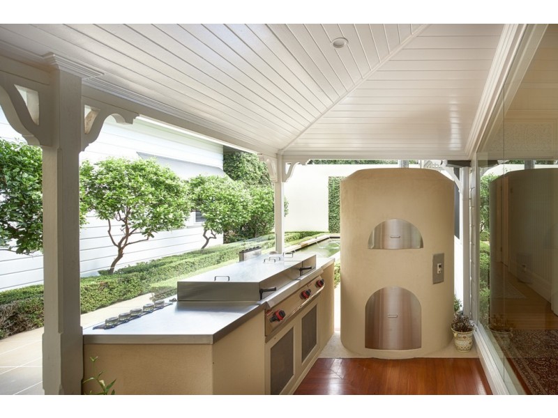 14 Sutherland Avenue, Ascot QLD 4007