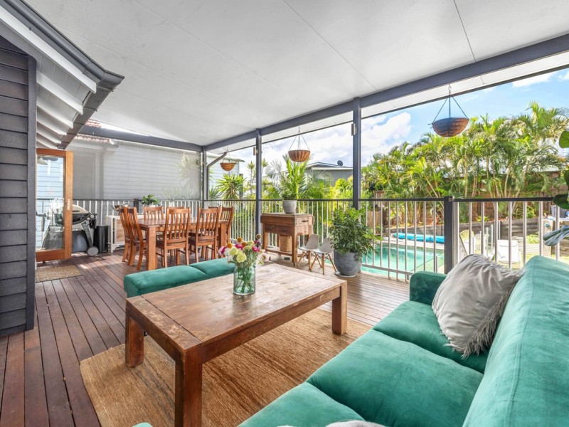 8 Suvla Street, Balmoral QLD 4171