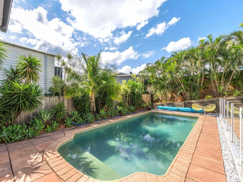8 Suvla Street, Balmoral QLD 4171