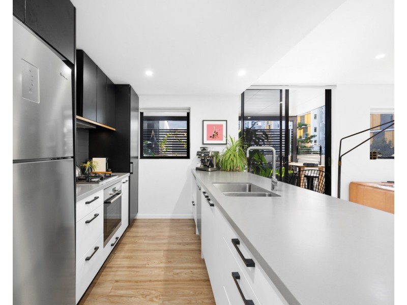 102/16 Masters Street, Newstead QLD 4006