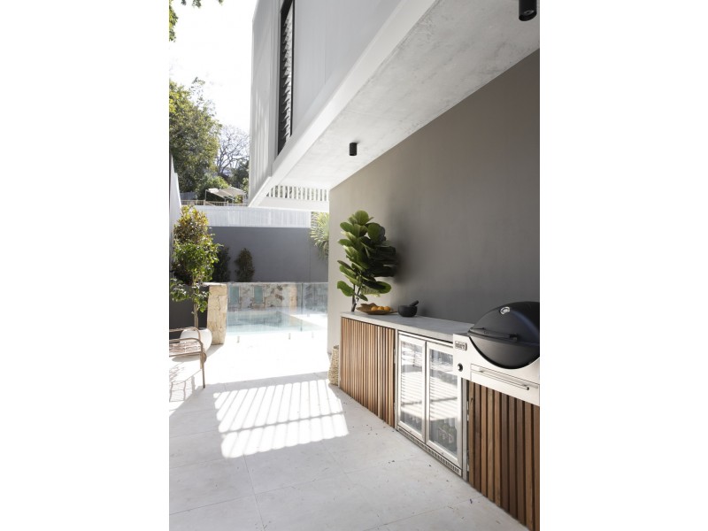 38 Eastment Street, Bardon QLD 4065