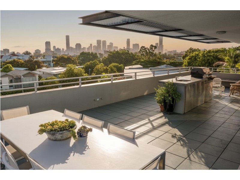 1442/22 Refinery Parade, New Farm QLD 4005