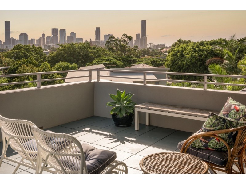 1442/22 Refinery Parade, New Farm QLD 4005