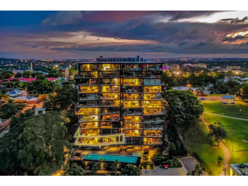 2/180 Dornoch Terrace, Highgate Hill QLD 4101