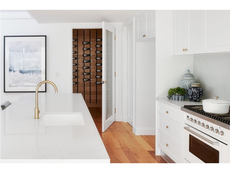 13 Rosewood Street, Bardon QLD 4065